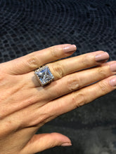 Carica l'immagine nel visualizzatore di Gallery, Anello puntoluce Minimal capsule