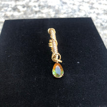 Carica l'immagine nel visualizzatore di Gallery, Ear cuff cuore minimal capsule