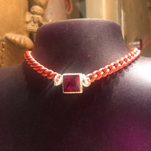Carica l'immagine nel visualizzatore di Gallery, Collana choker light