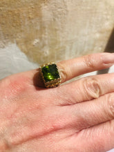 Carica l'immagine nel visualizzatore di Gallery, Anello puntoluce Minimal capsule