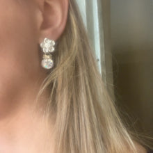 Carica l'immagine nel visualizzatore di Gallery, Orecchino Lottie Light