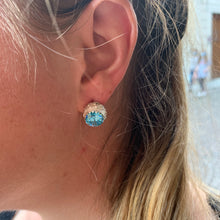 Carica l'immagine nel visualizzatore di Gallery, Orecchino Puntoluce Classico