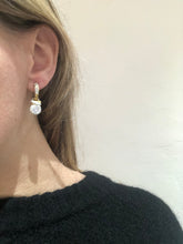 Carica l'immagine nel visualizzatore di Gallery, Orecchini cerchietti pave’