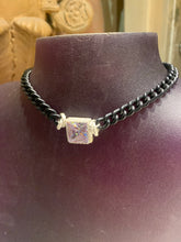 Carica l'immagine nel visualizzatore di Gallery, Collana choker light