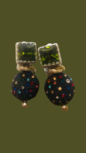 Carica l'immagine nel visualizzatore di Gallery, Orecchini black&color