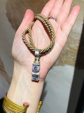 Carica l'immagine nel visualizzatore di Gallery, Ciondolo puntoluce doppio