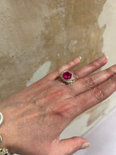 Carica l'immagine nel visualizzatore di Gallery, Anello puntoluce fiorellato
