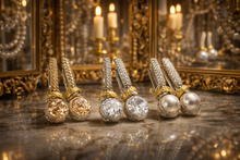 Carica l'immagine nel visualizzatore di Gallery, Orecchini Glamour Light
