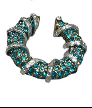 Carica l'immagine nel visualizzatore di Gallery, Ear cuff pavé 2025
