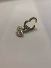 Carica l&#39;immagine nel visualizzatore di Gallery, Orecchino Ear Cuff Lottie
